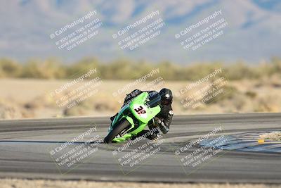 media/Dec-07-2025-CVMA (Sun) [[3e7d2de5dc]]/Race 18-Formula Twins-Formula 40 UL/